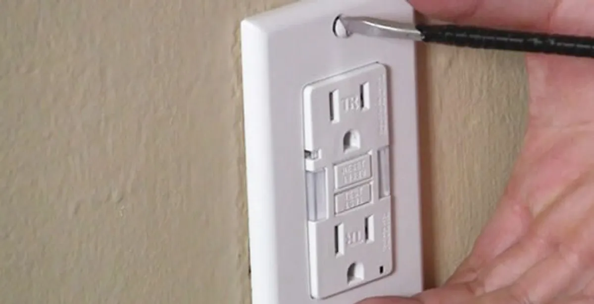 gfc outlets service securing and mounting ground fault circuit interrupter outlet by certified electricians in Nashville, TN