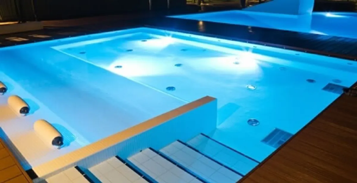 pool light installation and repair services providing modern illuminated pool lighting in Nashville, TN