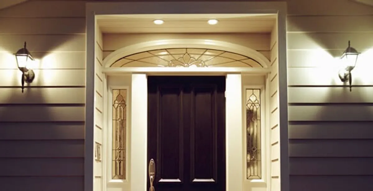 security light installation services with professionally installed entryway lighting in Nashville, TN